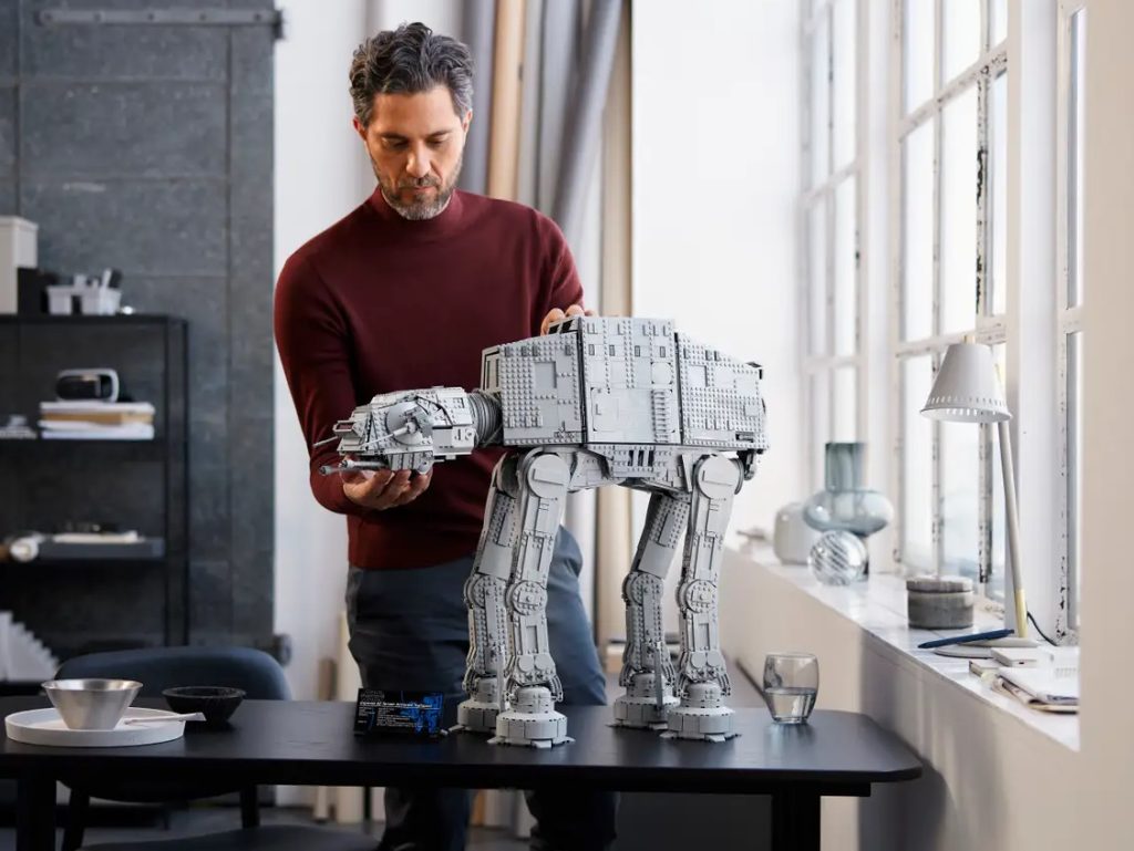 Spectacular LEGO® Star Wars™ AT-AT build-and-display model